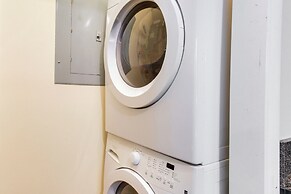 Wintergreen Resort Condo w/ Deck, 0.3 Mi to Slopes