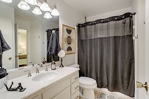 Golf Course, Pool Access: Palm Desert Condo!