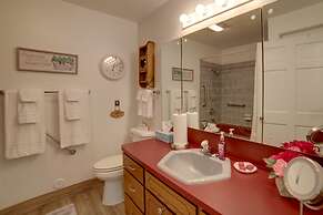 Simple + Charming Idaho Retreat w/ Patio!