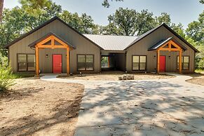 Modern Norfork River Cabin Rental w/ Shared Dock!