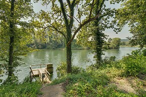 Modern Norfork River Cabin Rental w/ Shared Dock!