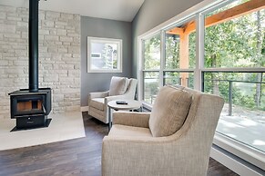 Modern Norfork River Cabin Rental w/ Shared Dock!