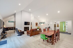 Brevard Retreat: Fireplace, Deck & Screened Porch!