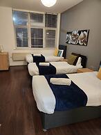 2bed Apt -king Bed -free Parking - Family Friendly