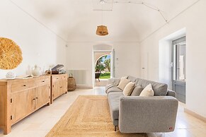 3589 Borgo Treffe by Perle di Puglia