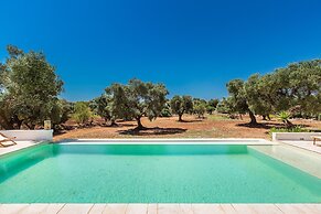 3589 Borgo Treffe by Perle di Puglia