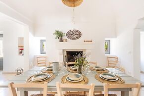 3589 Borgo Treffe by Perle di Puglia