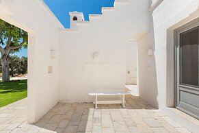 3589 Borgo Treffe by Perle di Puglia