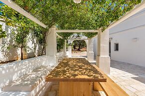 3589 Borgo Treffe by Perle di Puglia