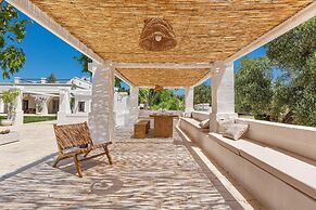 3589 Borgo Treffe by Perle di Puglia