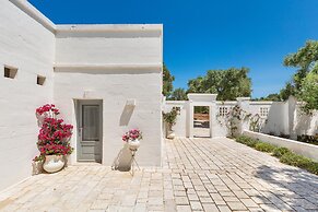 3589 Borgo Treffe by Perle di Puglia