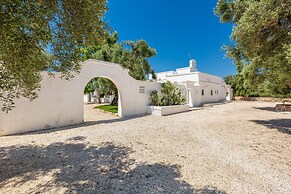 3589 Borgo Treffe by Perle di Puglia