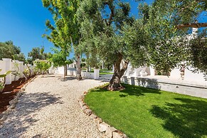 3589 Borgo Treffe by Perle di Puglia