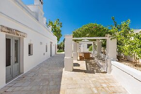 3589 Borgo Treffe by Perle di Puglia