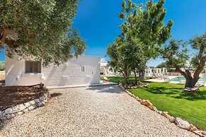 3589 Borgo Treffe by Perle di Puglia