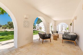 3589 Borgo Treffe by Perle di Puglia