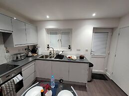 Impeccable 2-bed House in Milton Keynes