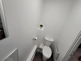 Impeccable 2-bed House in Milton Keynes