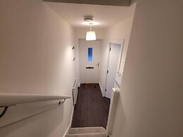 Impeccable 2-bed House in Milton Keynes