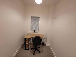 Impeccable 2-bed House in Milton Keynes