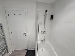 Impeccable 2-bed House in Milton Keynes