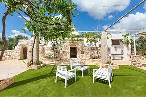 3619 Trulli Contecavallo by Perle di Puglia