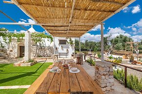 3619 Trulli Contecavallo by Perle di Puglia