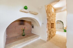 3619 Trulli Contecavallo by Perle di Puglia