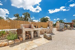 3619 Trulli Contecavallo by Perle di Puglia