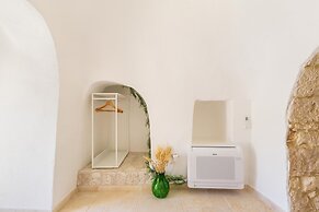 3619 Trulli Contecavallo by Perle di Puglia