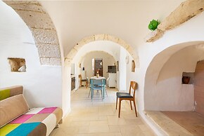 3619 Trulli Contecavallo by Perle di Puglia