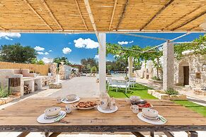 3619 Trulli Contecavallo by Perle di Puglia