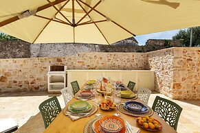 3474 Trulli Dafani by Perle di Puglia