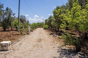 3598 Trullo Yoram by Perle di Puglia