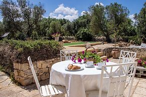 3598 Trullo Yoram by Perle di Puglia