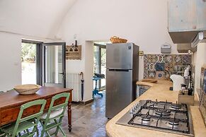 3598 Trullo Yoram by Perle di Puglia