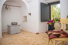 3598 Trullo Yoram by Perle di Puglia