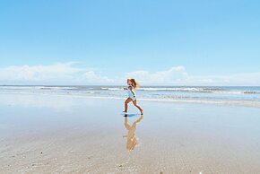 332 Captain John Fripp Villa