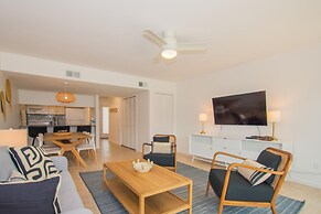 332 Captain John Fripp Villa