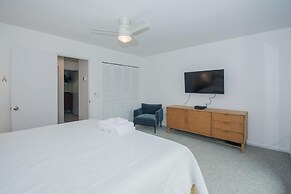 332 Captain John Fripp Villa