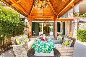 3602 Villa Asia by Barbarhouse