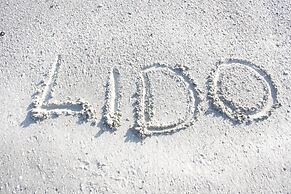 Pelican Gardens Studio 3 on Lido Key