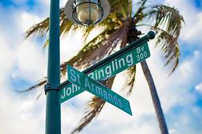 Pelican Gardens Studio 3 on Lido Key