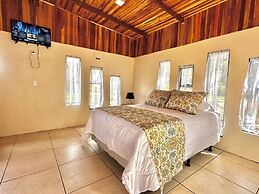 Cabañas Roca Verde Monteverde