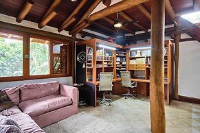 Praia de Itamambuca - Bali House