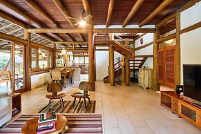 Praia de Itamambuca - Bali House