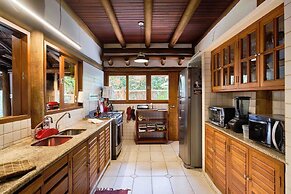 Praia de Itamambuca - Bali House