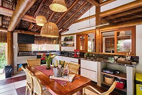 Praia de Itamambuca - Bali House