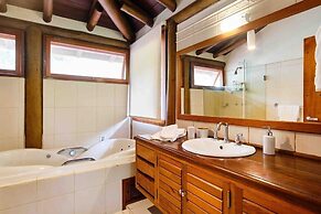 Praia de Itamambuca - Bali House