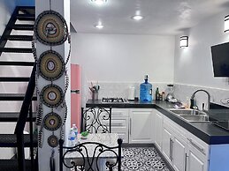 Espectacular casona con alberca y jardines